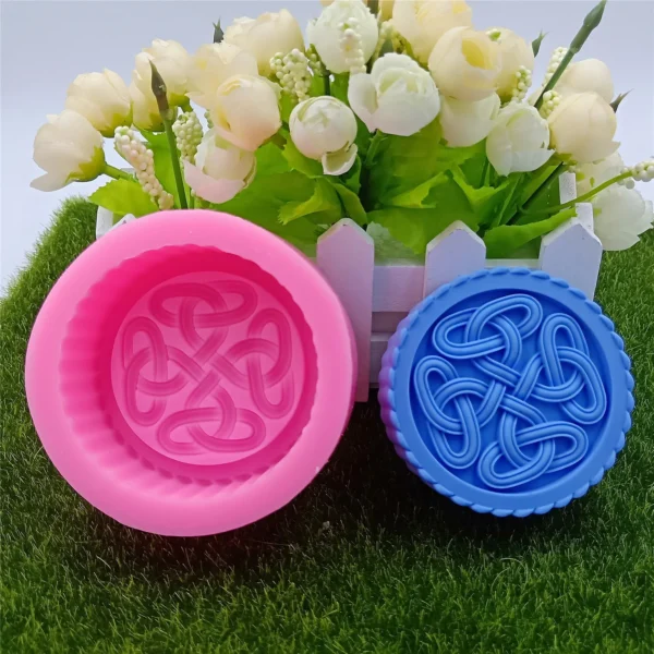 Soap Making Kits - Chinese Knot Mold - Image 4