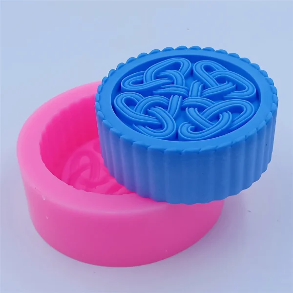 Soap Making Kits - Chinese Knot Mold - Image 3