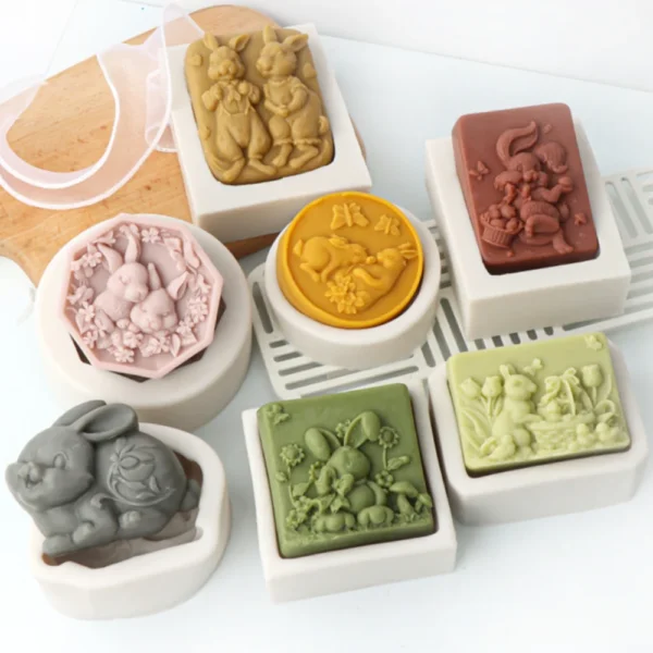 Soap Making Kits: Bunny Flower Resin Candle Mould - Image 2