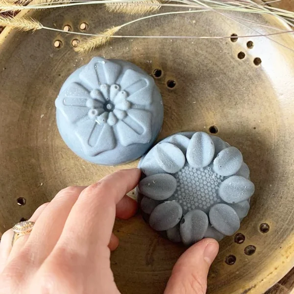 Soap Making Kits - 6-Cavity Flower Silicone Mold - Image 3