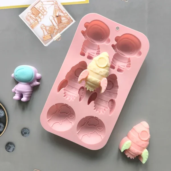 Soap Making Kits: Astronaut Rocket & Moon Silicone Mold - Image 2