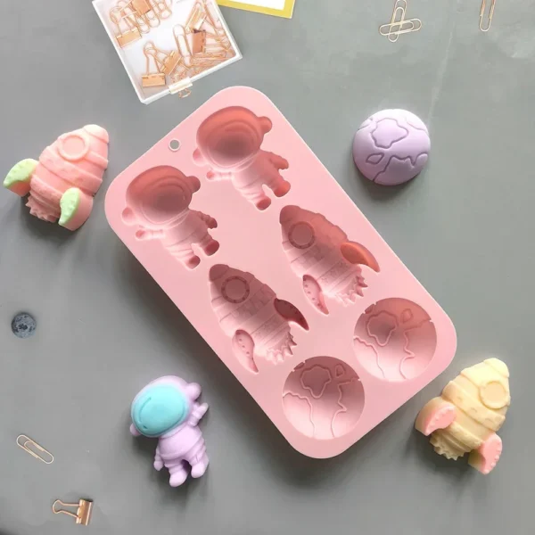 Soap Making Kits: Astronaut Rocket & Moon Silicone Mold - Image 3
