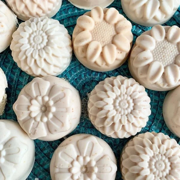 Soap Making Kits - 6-Cavity Flower Silicone Mold - Image 2