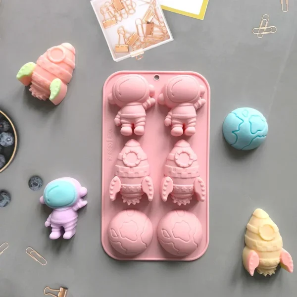 Soap Making Kits: Astronaut Rocket & Moon Silicone Mold